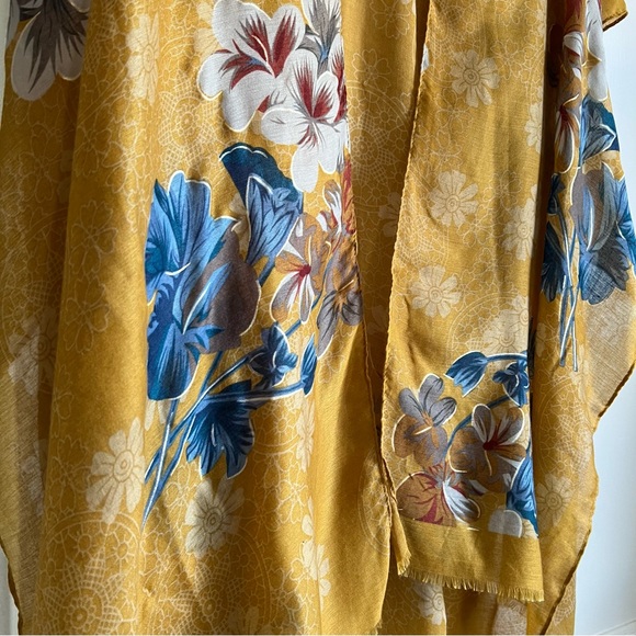 Beautiful Flowy Gold Blue Kimono by Woven Heart ONE SIZE - Picture 12 of 16